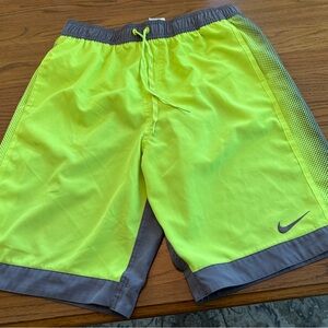 Nike Neon Yellow/Grey Men’s Large Shorts Mesh Lining Pockets Lightweight Gray